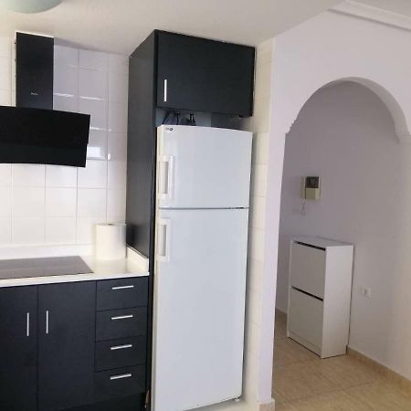 Апартаменти Flamingo, Beach, Sea View, Pool, Wi Fi Торрев'єха Екстер'єр фото